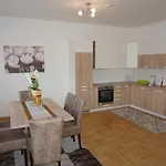 4 Villa *