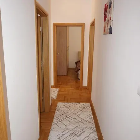 Villa 4